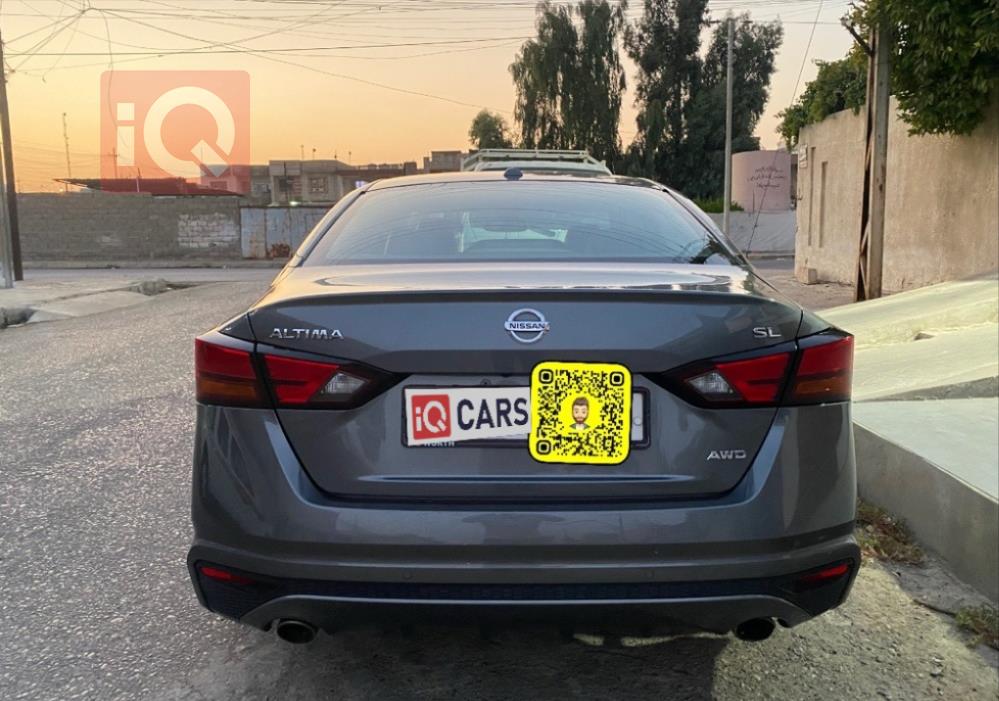 Nissan Altima